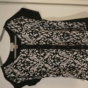 Stylish Black and White Patterned Blouse